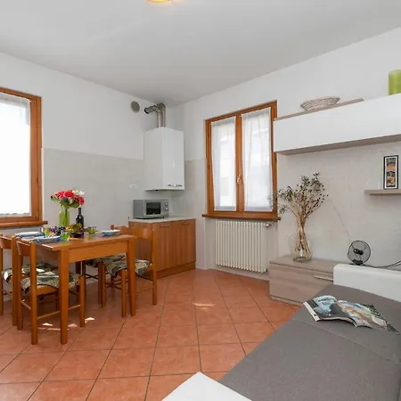 Garibaldi View Apartment
